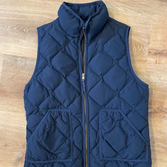 J Crew Quilted Down Navy Vest Size Small - Picture 2 of 5